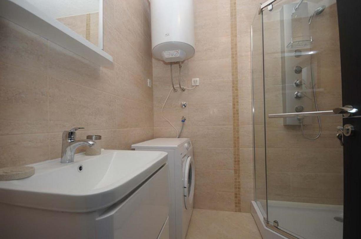 Apartment Adrialux Budva Room photo